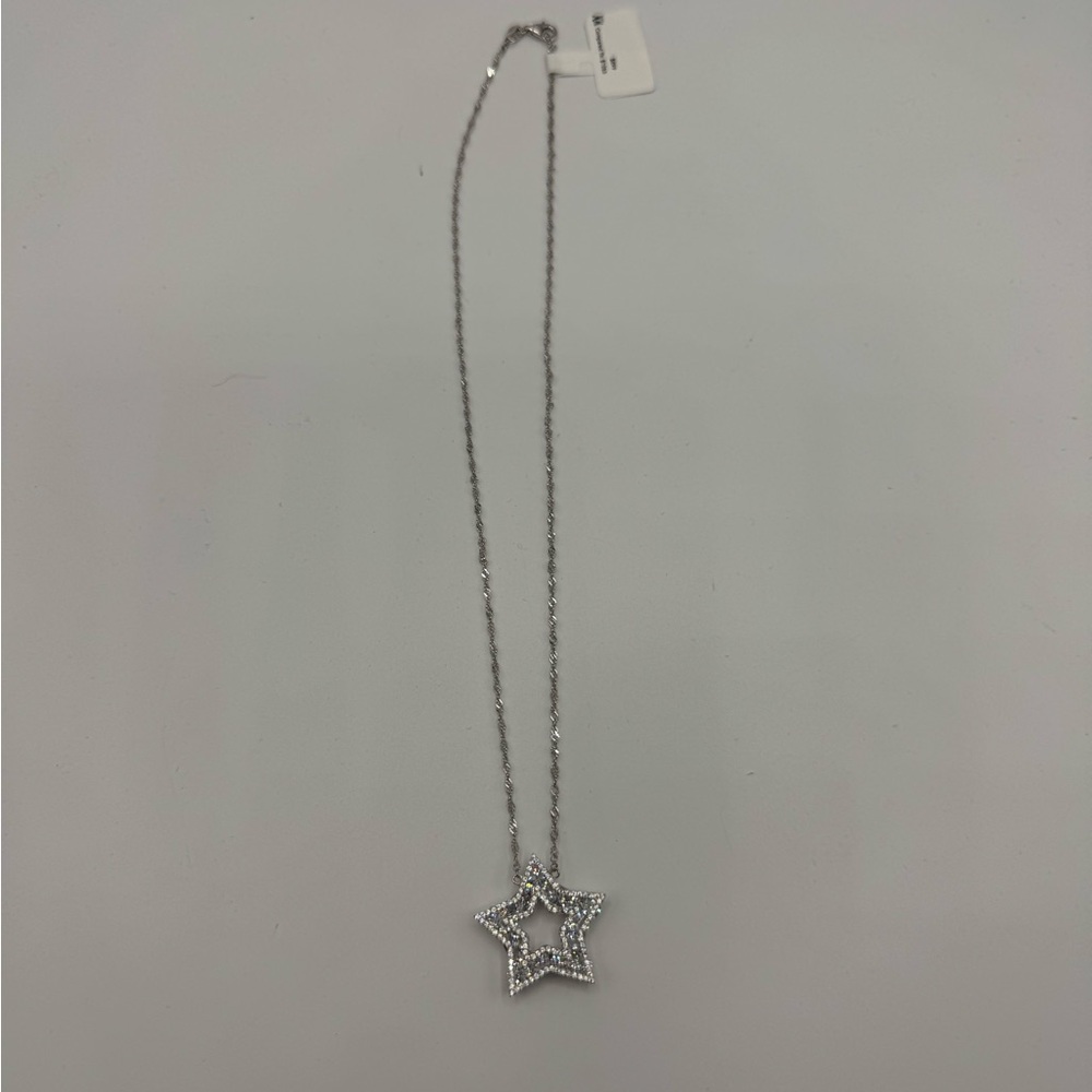 18k 8ct Star Necklace - Picture 5 of 10